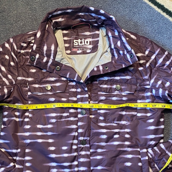 Stio Women's Skycrest Snap Puffer Jacket Huckleberry Jam XS - Picture 3 of 10
